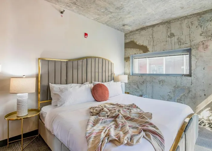 Appartement Downtown 9bd - Sleep 18 -