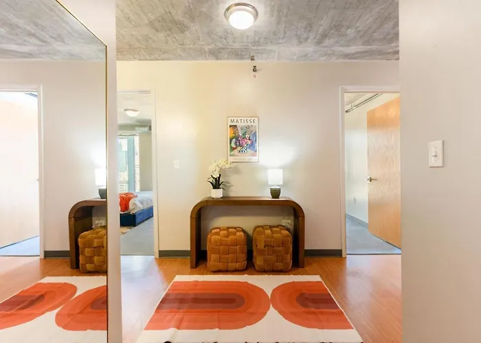 Appartement Downtown 9bd - Sleep 18 - *