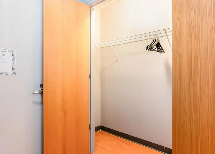 Appartement Downtown 9bd - Sleep 18 - *